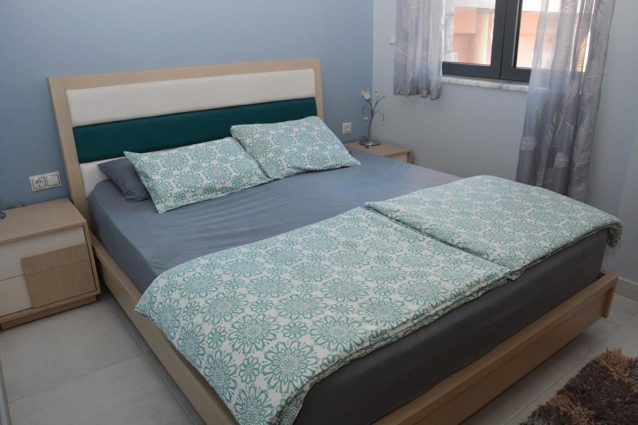 Pegasus Sea View Luxury Apartments Nea Vrasna Bagian luar foto