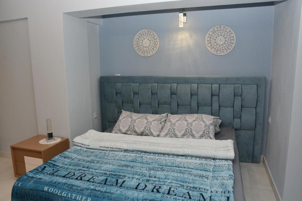 Pegasus Sea View Luxury Apartments Nea Vrasna Bagian luar foto