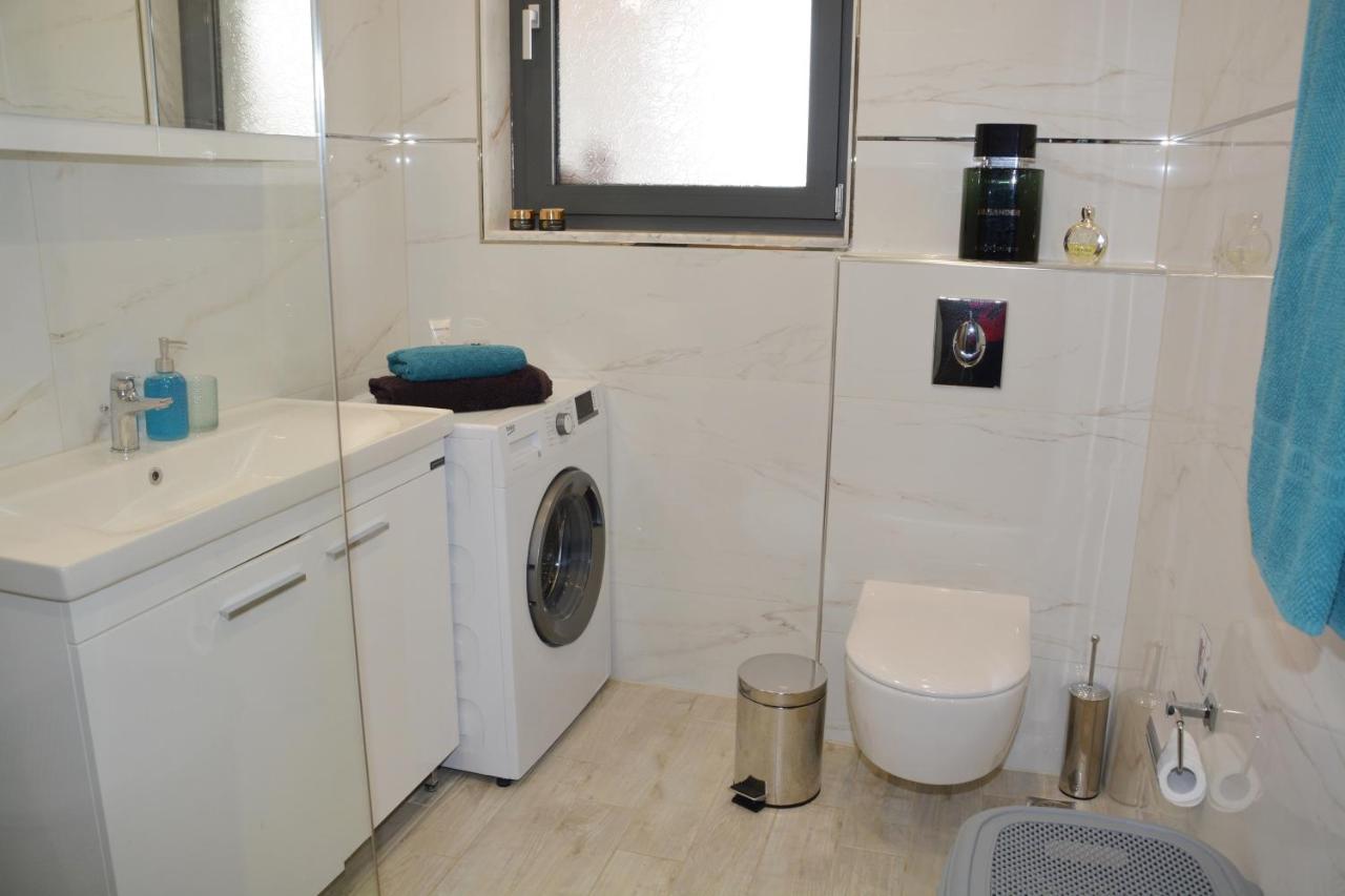 Pegasus Sea View Luxury Apartments Nea Vrasna Bagian luar foto