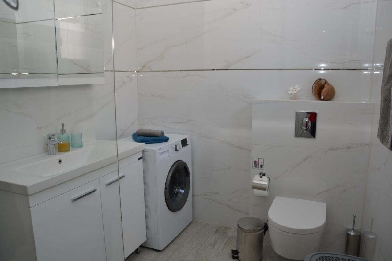 Pegasus Sea View Luxury Apartments Nea Vrasna Bagian luar foto